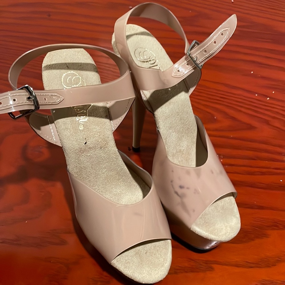 Pleaser Delight-608N Patent Leather Jelly Peep Toe Stiletto Heels. Tan Size 8